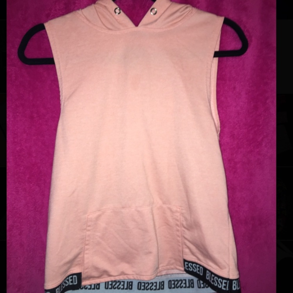 Sleeveless hoodie